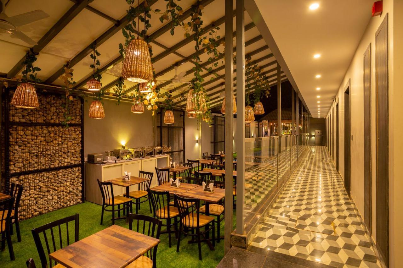 אנג'ונה The Porto By Lagom Vagator Goa Near Ozran Beach מראה חיצוני תמונה